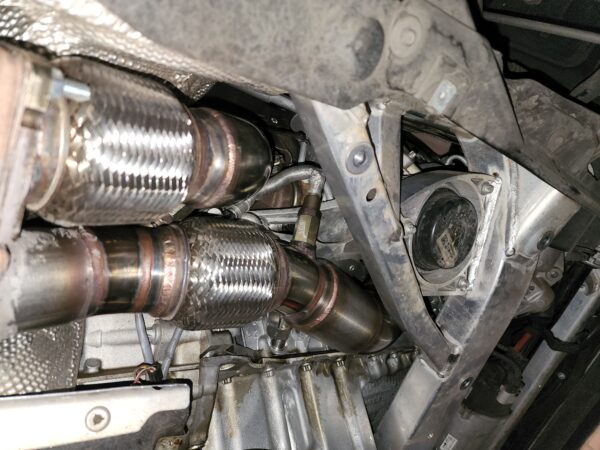 BMW M3 and M4 (F80/F82) Downpipes - Image 2